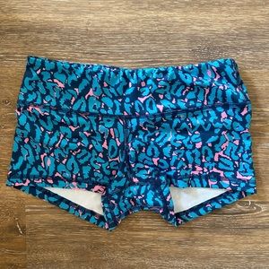 Fleo Shorts